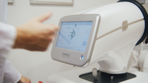 Een close-up van de Belkin laser.